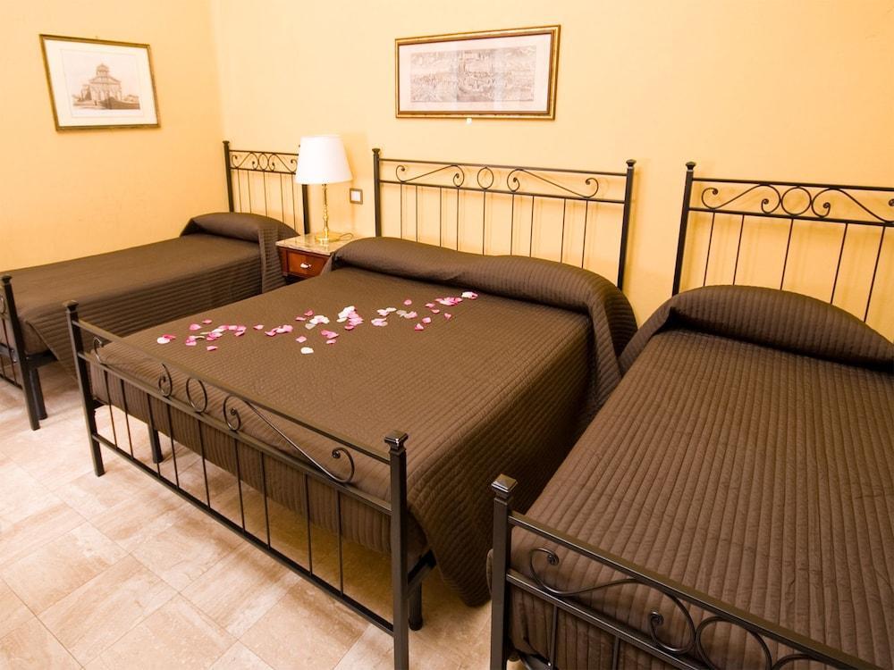 Hotel Pisa Tower Luaran gambar